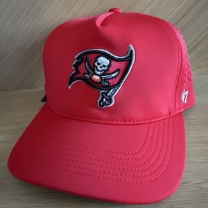 Tampa Bay Buccaneers Overhaul '47 Brand Hitch Adjustable‎ Red Mesh Hat Cap NFL